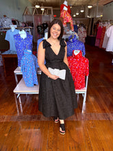 Load image into Gallery viewer, Jaquard Sleeveless Midi-Black