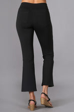 Load image into Gallery viewer, Pull-On Stretch Capri - Black