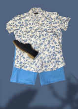 Load image into Gallery viewer, Mens Floral Short Sleeve - White + Blue