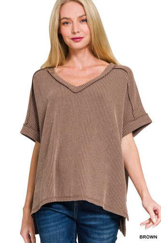 Ribbed V-Neck Tee -Brown