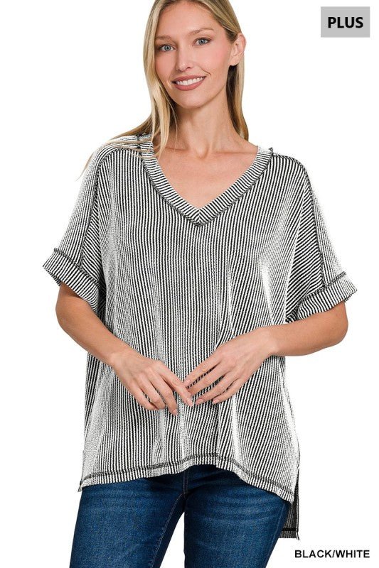 Ribbed V-Neck Tee -Black/White