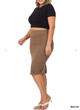 Load image into Gallery viewer, Curvy Gal Buttery Pencil Skirt -Black